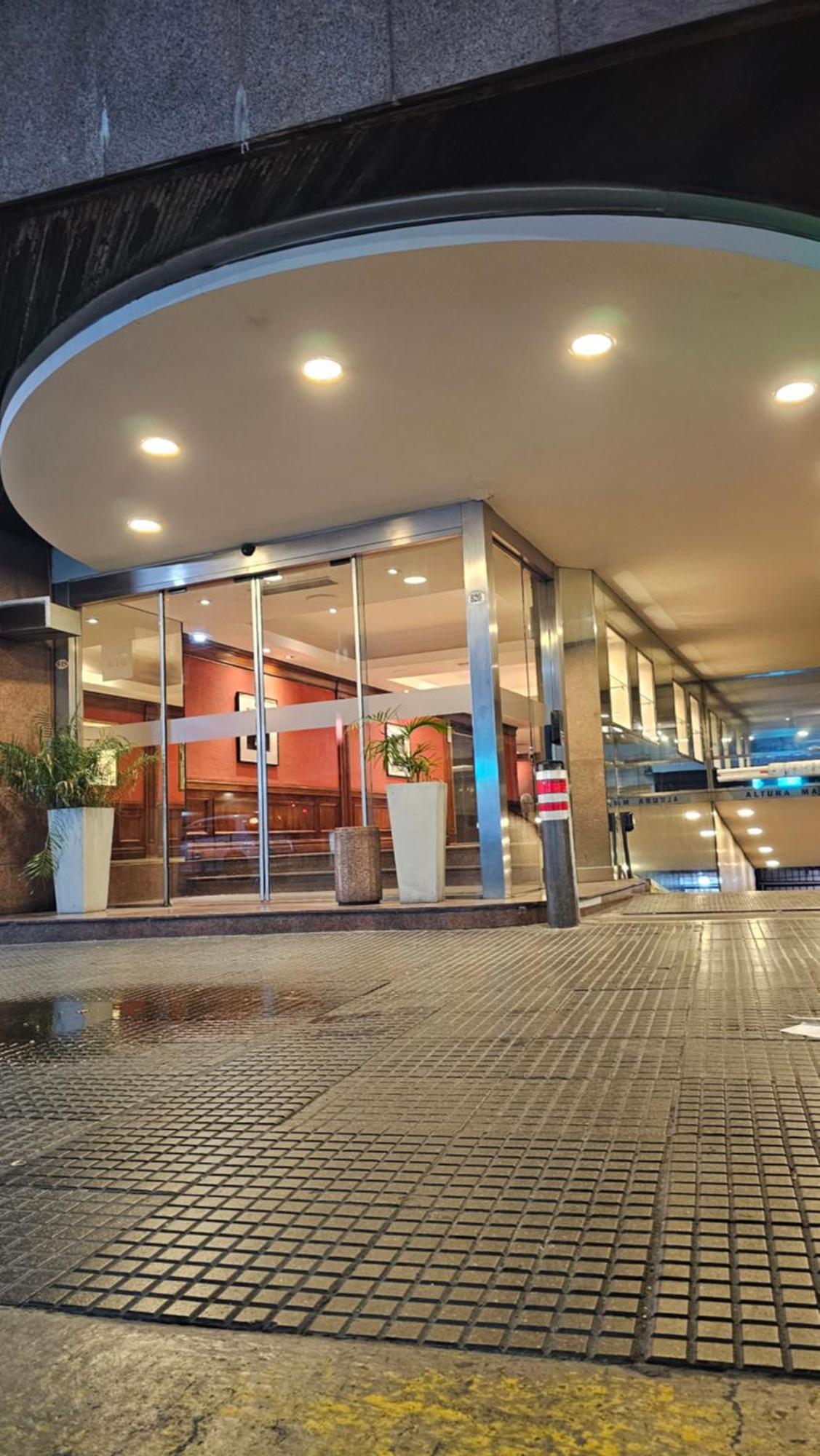 Departamento En Microcentro A Pasos Del Obelisco Apartment บัวโนสไอเรส ภายนอก รูปภาพ
